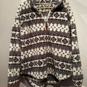 Men's Black and White Patterned Sweater